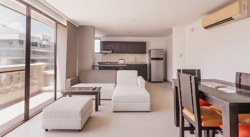 Apartahotel Roca Marina-11